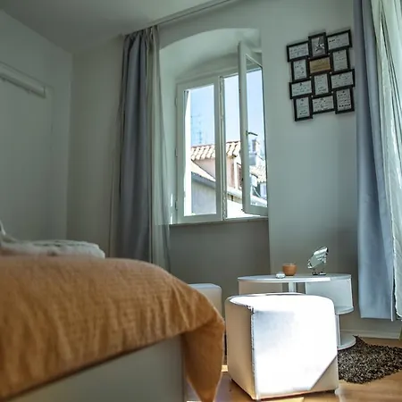 Apartment West *