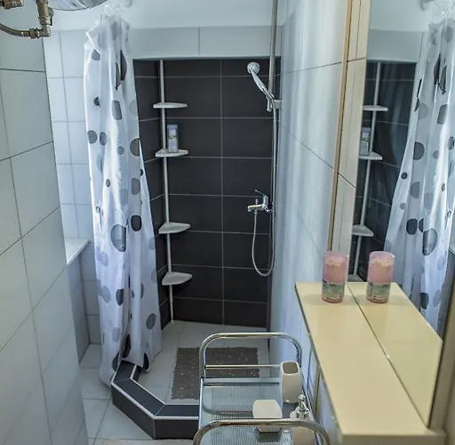 Апартаменти West